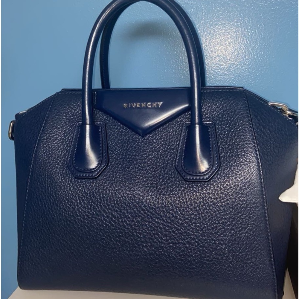 COPY - Givenchy bag - in great condition